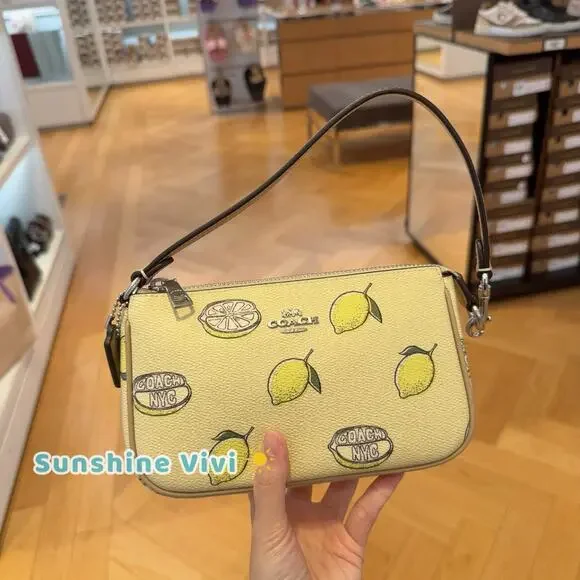 COACH ノリータ 19 レモンプリント COACH ノリータ 19 レモンプリント